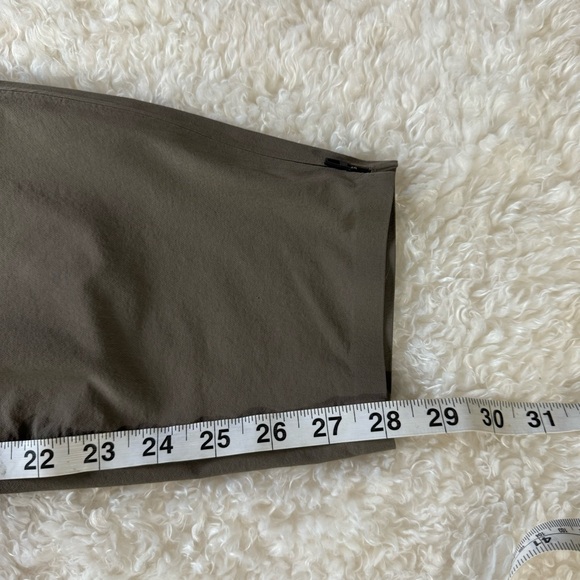 Lululemon Esker Slim Nylon Trouser Hiking *lululemon lab* Nomad Size 12 W5CE7S - Picture 8 of 14